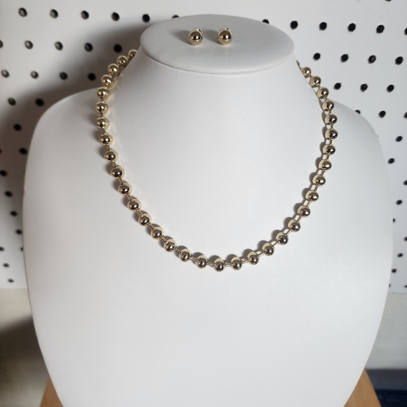 Classic Gold Bead Necklace and Earring Set - Picture 4 of 4